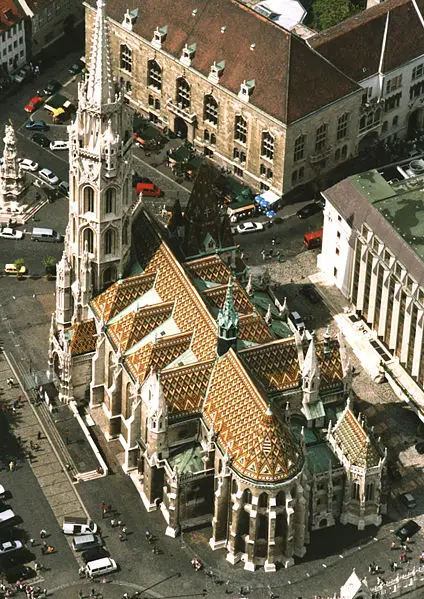 File:Buda Castles-Matthias Church.jpg