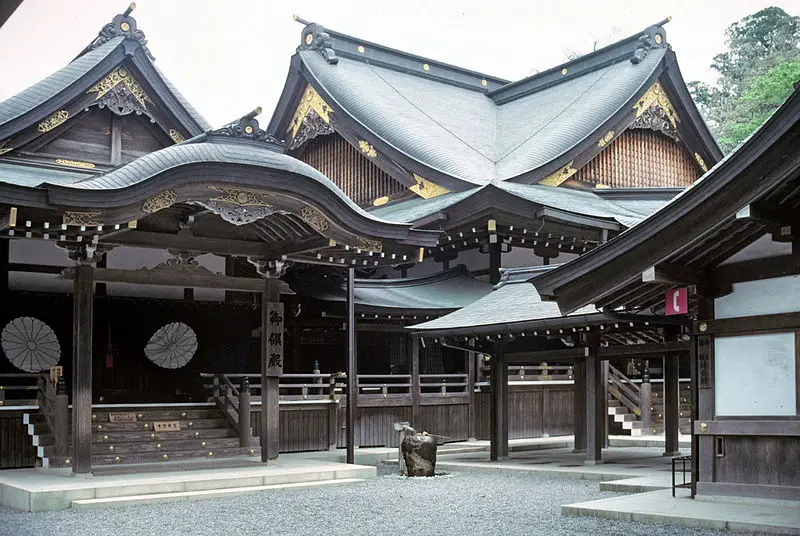 File:IseShrine.jpg