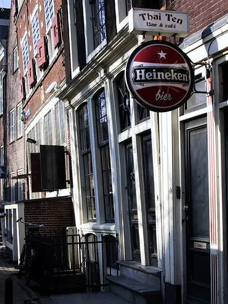 File:Amsterdam lean.jpg