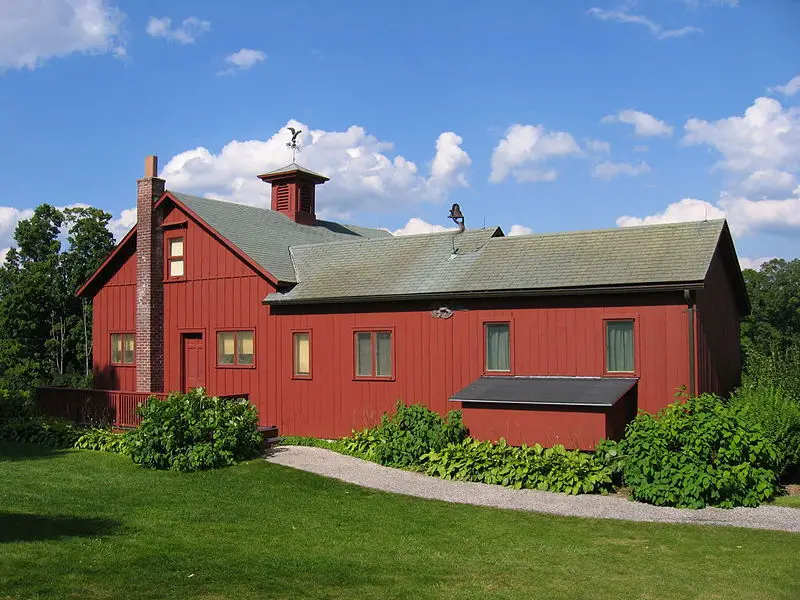 File:Rockwell studio rear.jpg