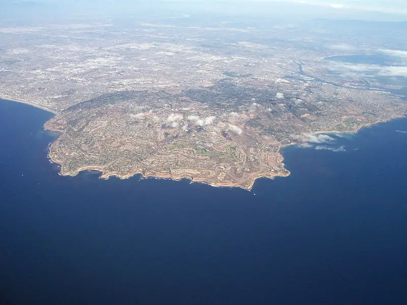 File:Viewfromsky.jpg