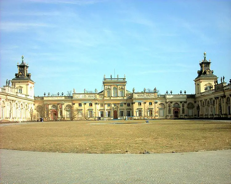 File:Wilanow palace.jpg