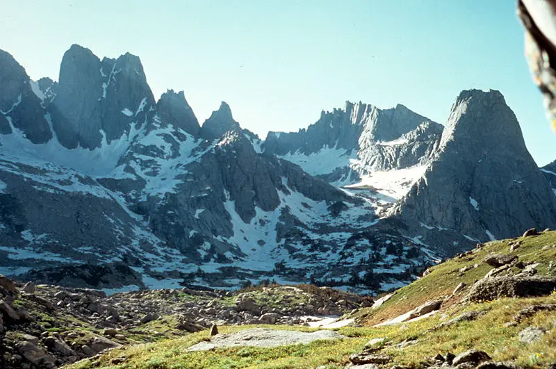 File:Cirque of the Towers.jpg