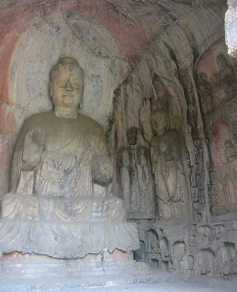 File:Longmen-binyang-south-cave-rear-and-north-walls.jpg