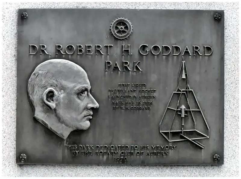 File:DrGoddardPark.jpg