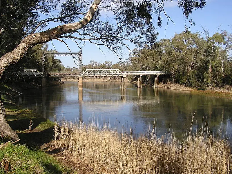 File:TooleybucPiangilBridge2.JPG