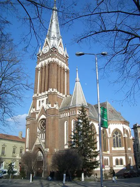 File:Arad evangelic church.jpg