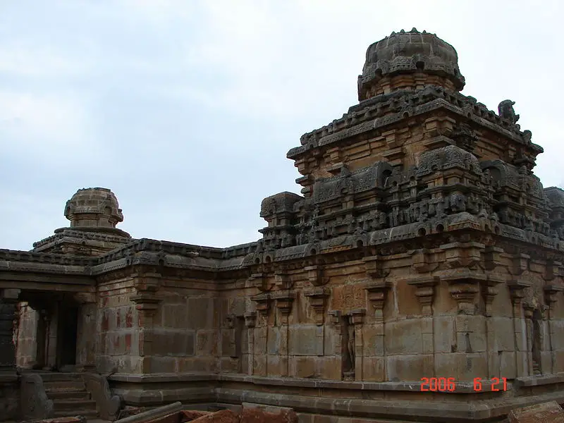 File:Kambadahalli Jain temple.JPG