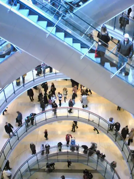 File:Kauppakeskus Kamppi, Helsinki.jpg
