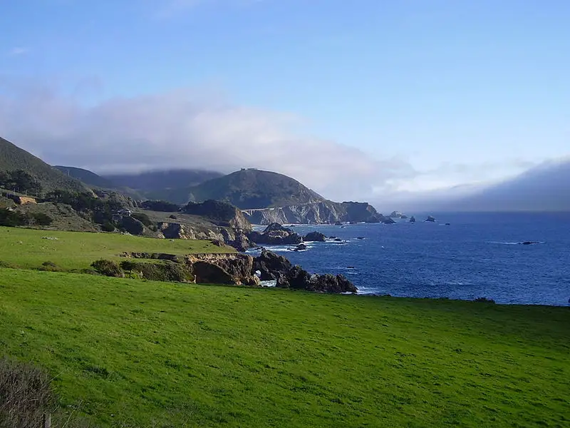 File:Roadtrip13bigsur.jpg
