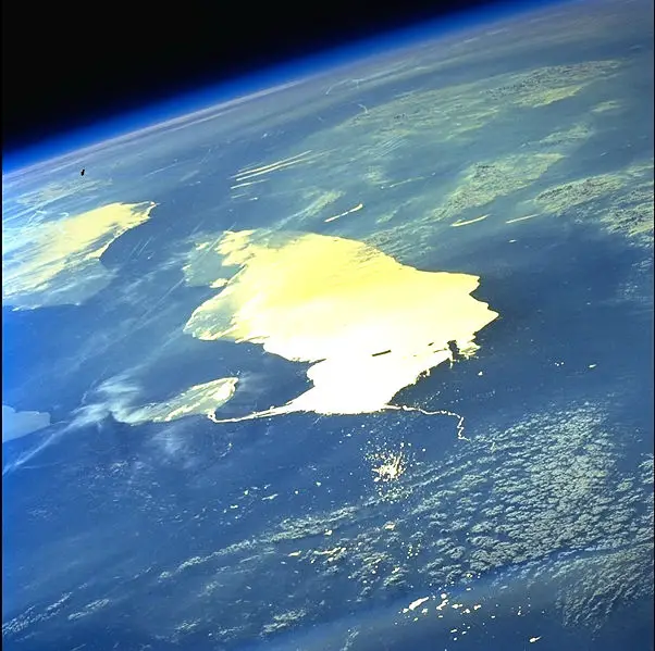File:Lake Erie sunglint.JPG