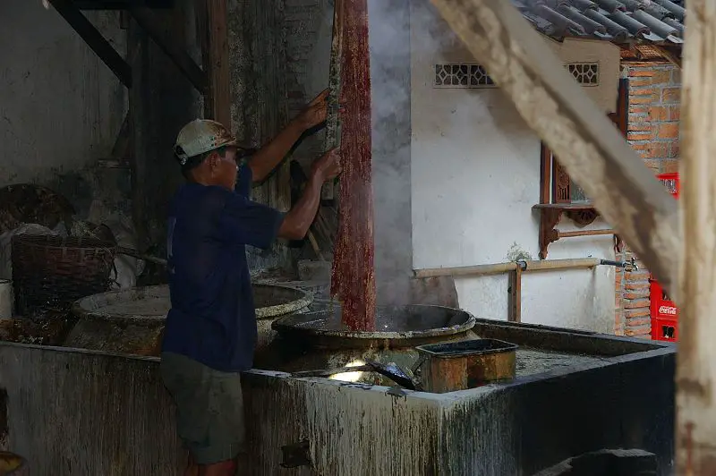 File:Batik processing.jpg