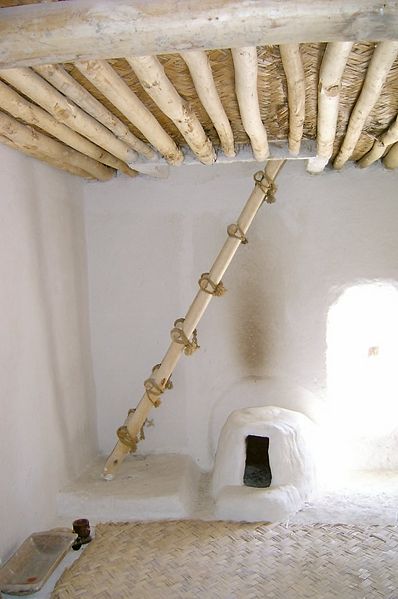 File:Catal Hüyük Restauration B.JPG