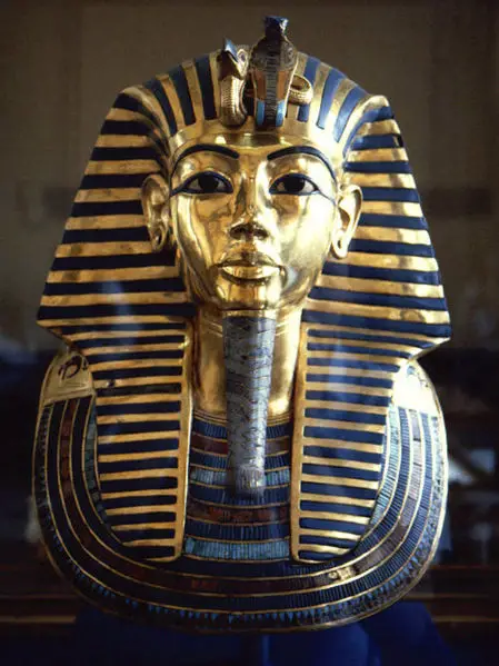 File:Tutmask.jpg