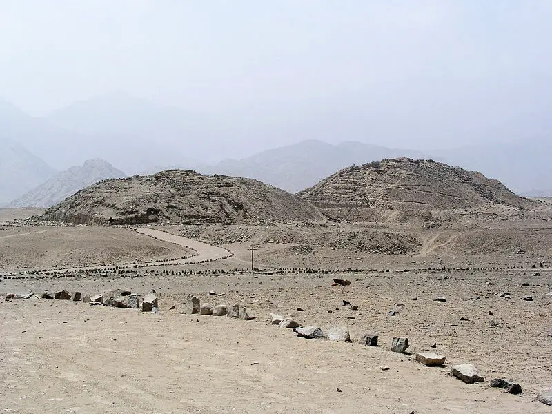 File:PeruCaral01.jpg