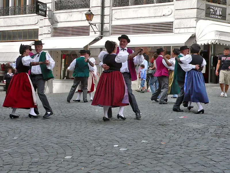 File:Danse-helvetique-p1000764.jpg