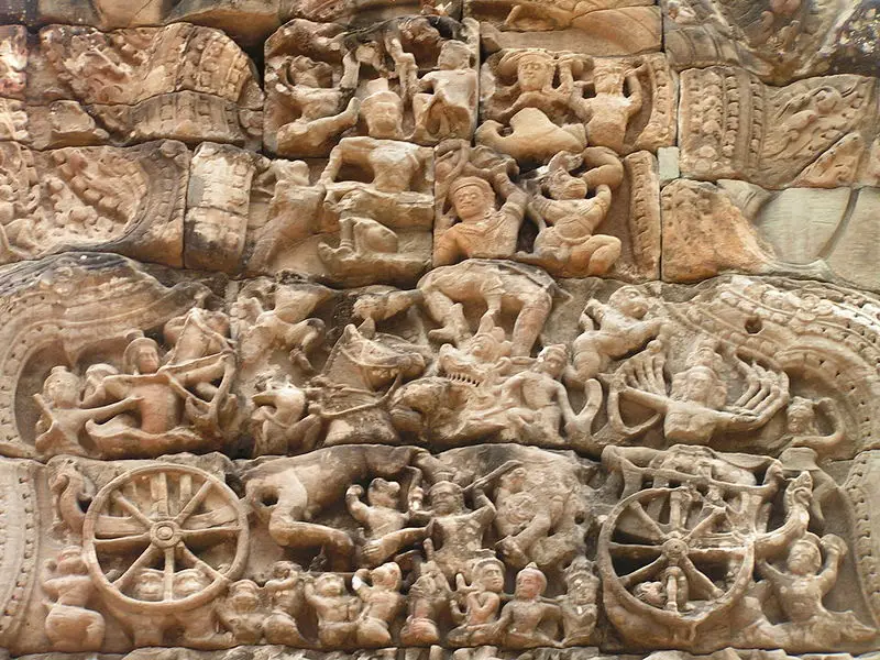File:Hell Depiction-angkor.jpg