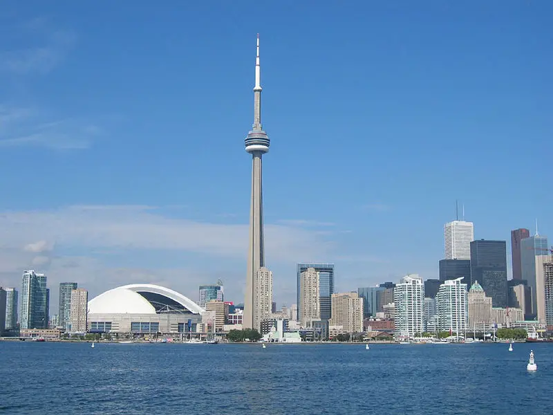 File:Cntower2.jpg