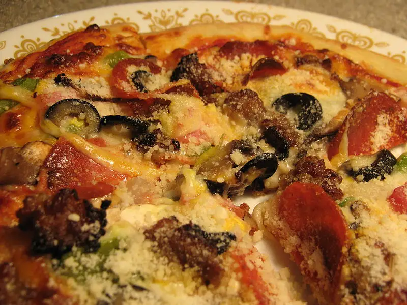 File:Homemadepizza.JPG