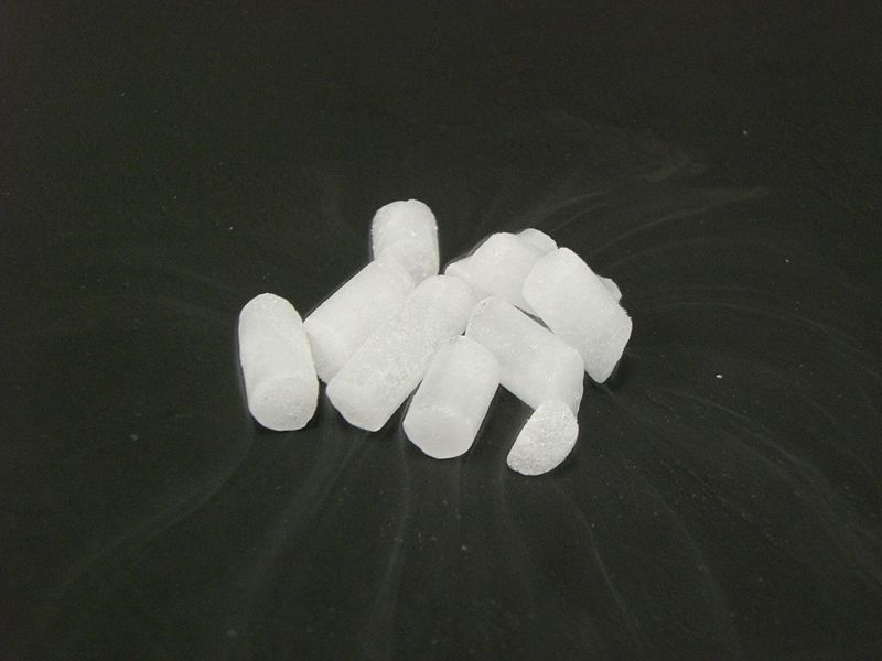 File:Dry Ice Pellets Subliming.jpg