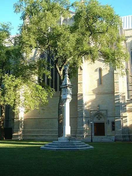File:Princeton University square2.jpg