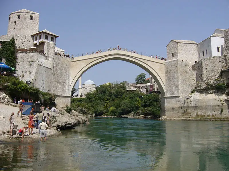File:Puente de Mostar.JPG