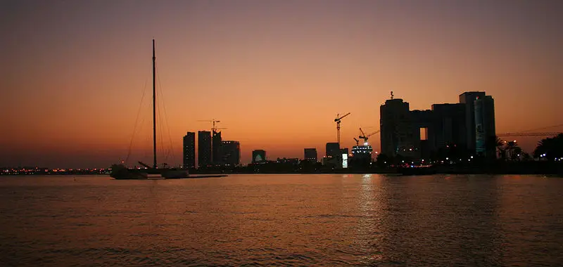 File:Corniche evening.jpg