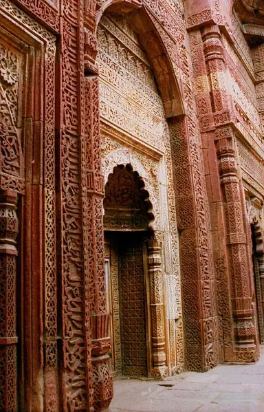 File:Red engravings.jpg