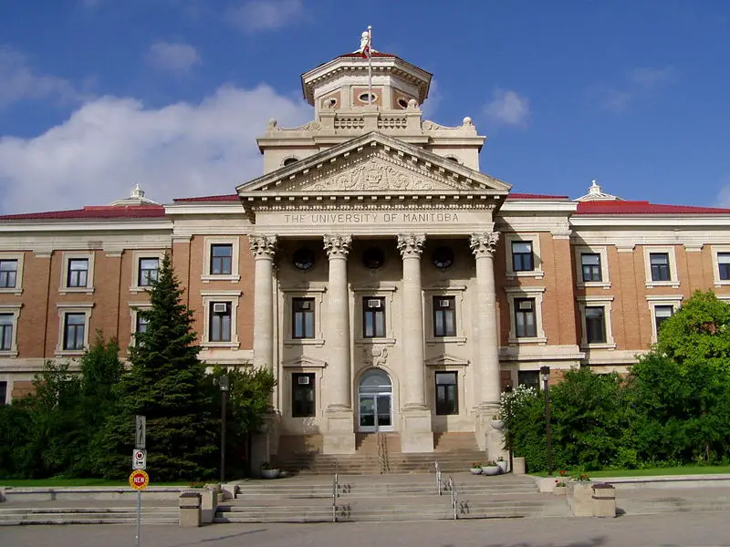 File:UniversityOfManitobaAdministrationBuilding.jpg