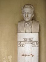 Erwin Schrodinger at U Vienna.JPG