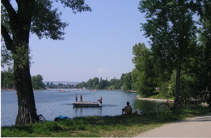 File:Alte Donau.jpg