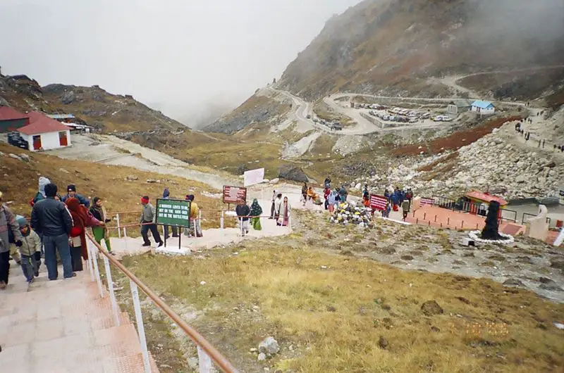 File:Nathu La-Stairs.JPG