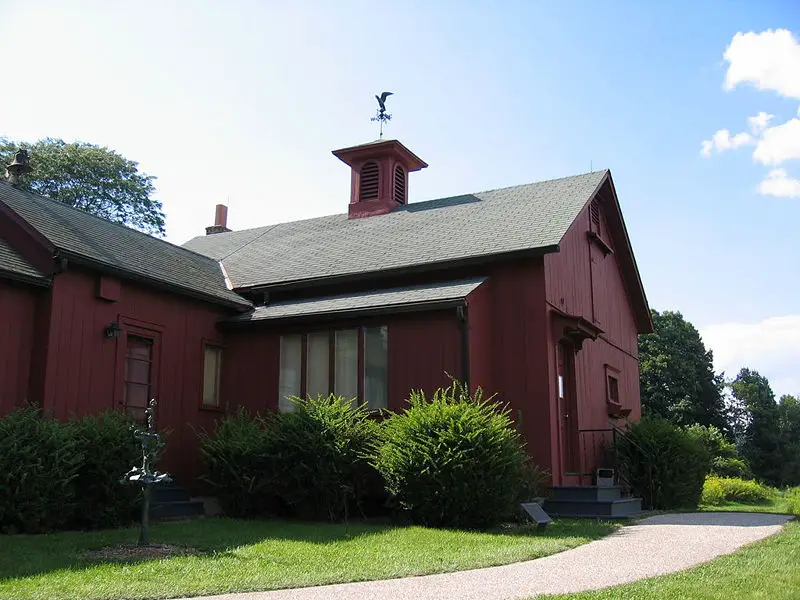 File:Rockwell studio front.jpg