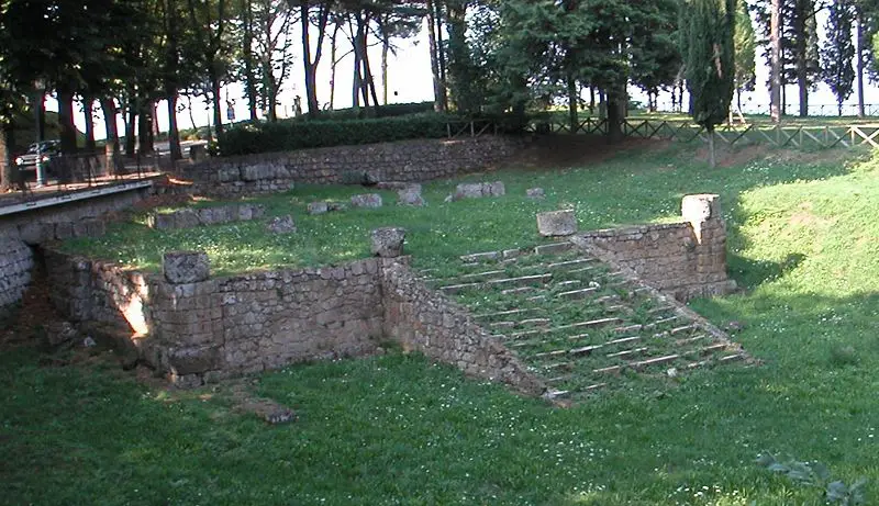 File:Etruscan temple Orvieto.jpeg