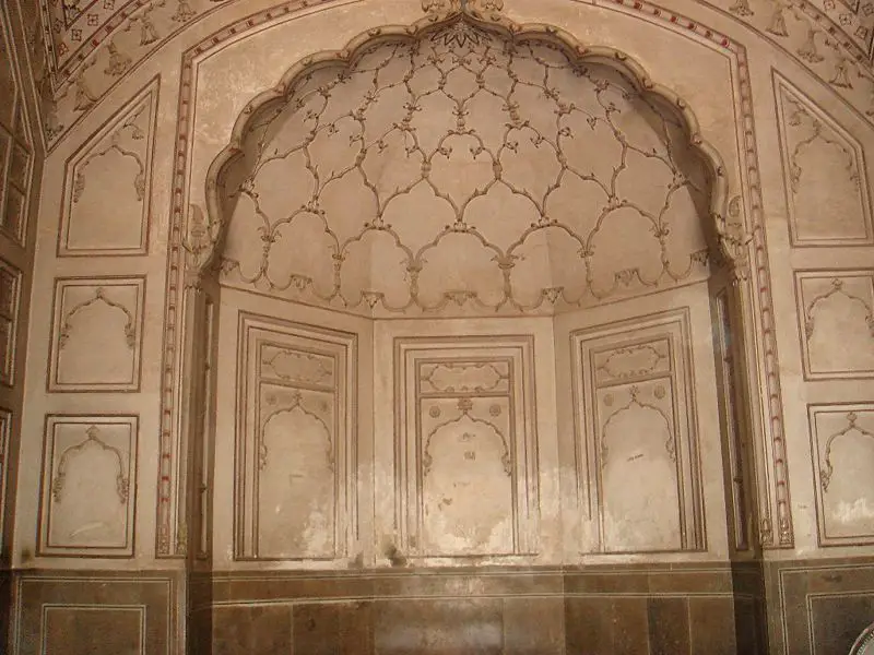 File:Shahi Mosque 7.jpg