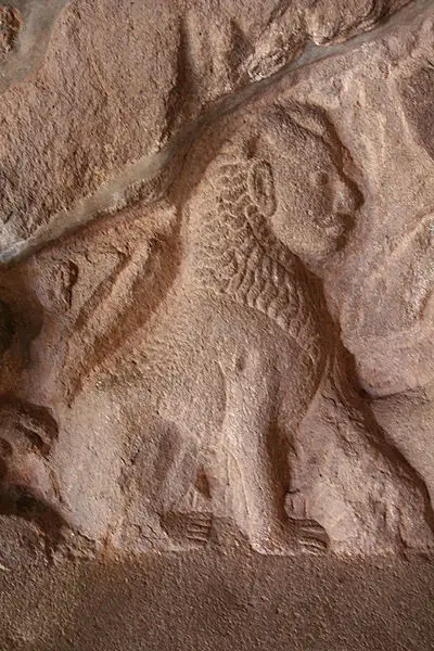 File:Interesting sculpture.jpg