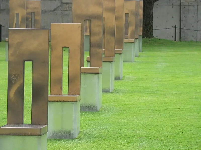 File:Oklahoma bombing empty chairs.jpg