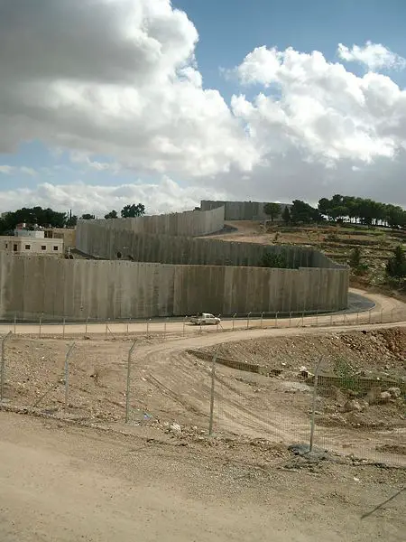 File:Security Fence.jpg
