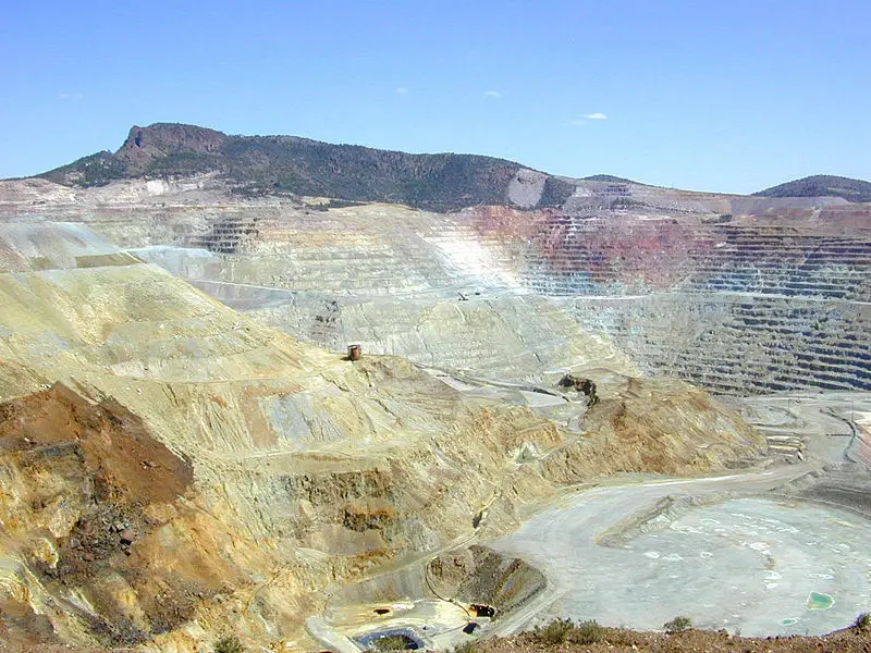 File:Chino copper mine.jpg