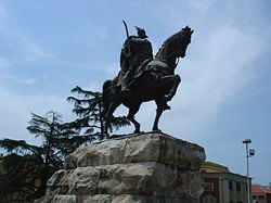 Skanderbeg restrains the Partisans inside the capital, Teuta restrains  Egnatia's march - Sport