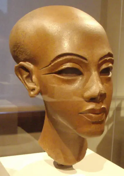 File:UnfinishedStatueOfAmarnaPrincess.png