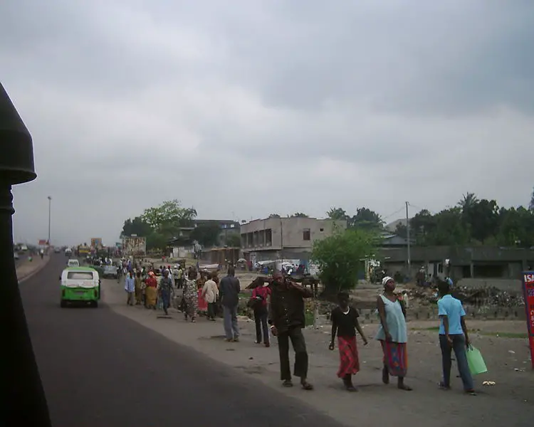 File:Boulevard Lumumba01.jpg