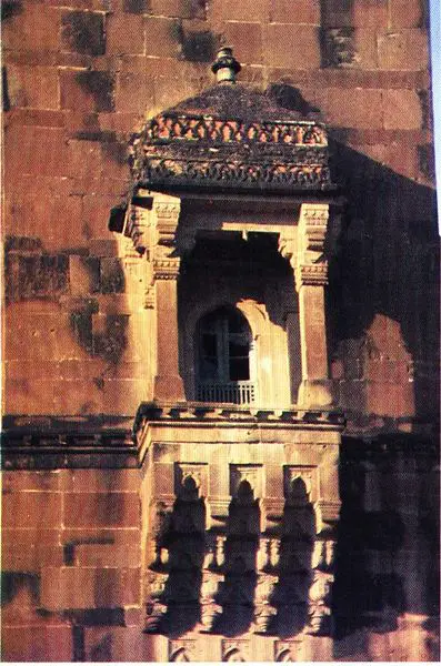 File:Sohail Gate Balcony.jpg