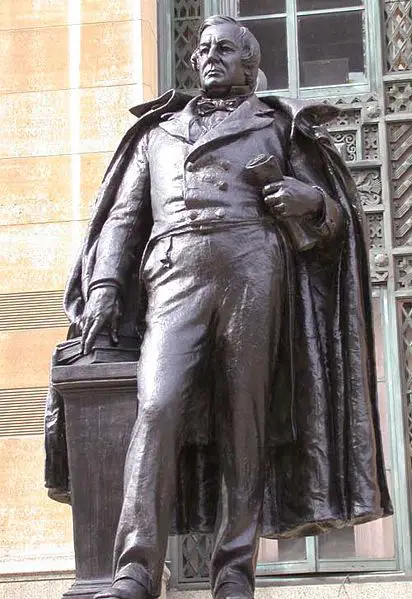 File:DSCN4470 buffalofillmorestatue e.jpg
