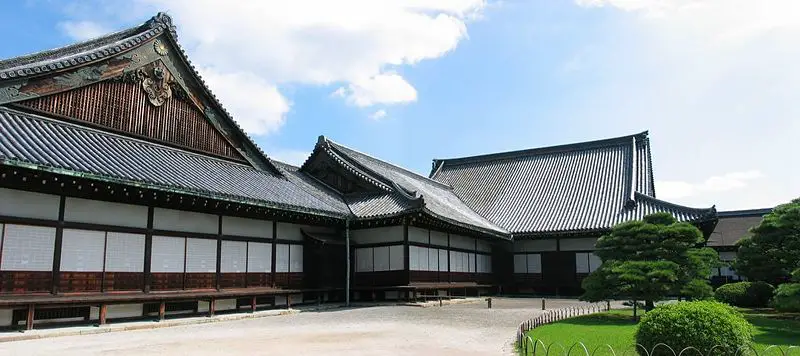 File:Nijo Castle.jpg