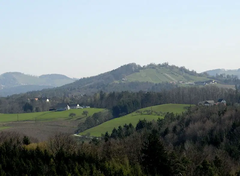 File:Burgstallkogel Sulm valley.jpg