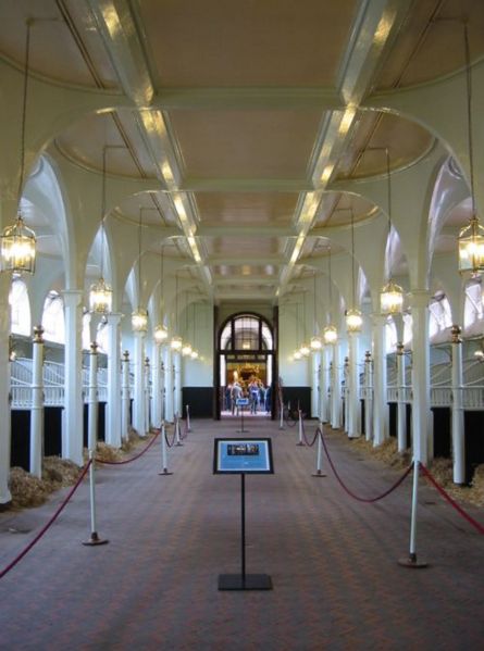 File:Royalmews.500px.jpg