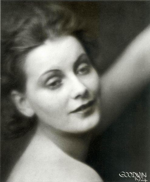 File:Greta Garbo 1924 2.jpg