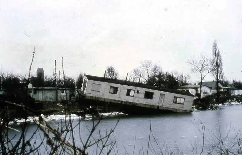 File:Hamburg Sturmflut 017.jpg