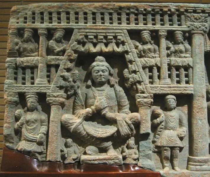 File:KushansAndMaitreya2.JPG